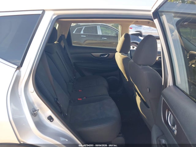 KNMAT2MV8GP701366 Nissan ROGUE SV