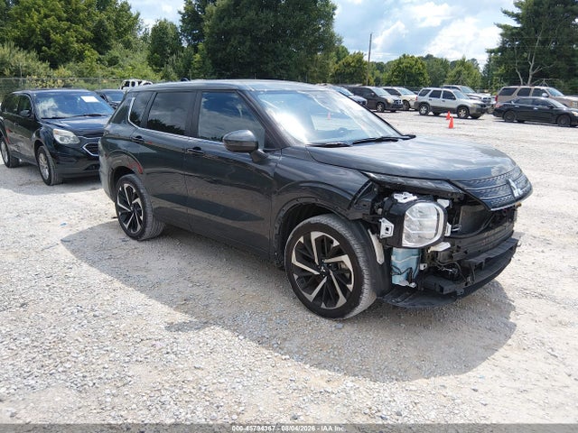45794367 :رقم المزاد ، JA4J3VA87RZ083930 vin ، 2024 Mitsubishi Outlander Se 2.5 2wd/se Black Edition S-awc/se Black Edition W/pano Roof S-awc مزاد بيع