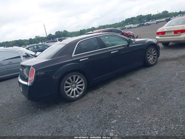 Продажа на аукционе авто 2014 Chrysler 300 Uptown Edition, vin: 2C3CCAAG1EH327567, номер лота: 45794413