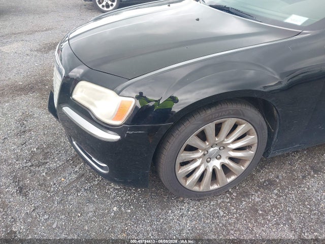 Продажа на аукционе авто 2014 Chrysler 300 Uptown Edition, vin: 2C3CCAAG1EH327567, номер лота: 45794413