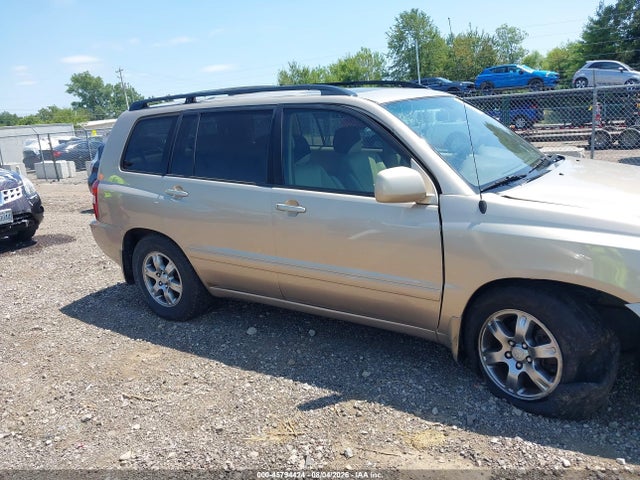 45794424 :رقم المزاد ، JTEDP21A340040901 vin ، 2004 Toyota Highlander V6 مزاد بيع