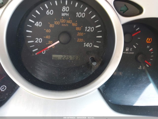 45794424 :رقم المزاد ، JTEDP21A340040901 vin ، 2004 Toyota Highlander V6 مزاد بيع