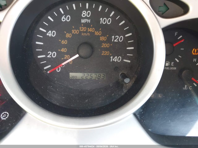 45794424 :رقم المزاد ، JTEDP21A340040901 vin ، 2004 Toyota Highlander V6 مزاد بيع