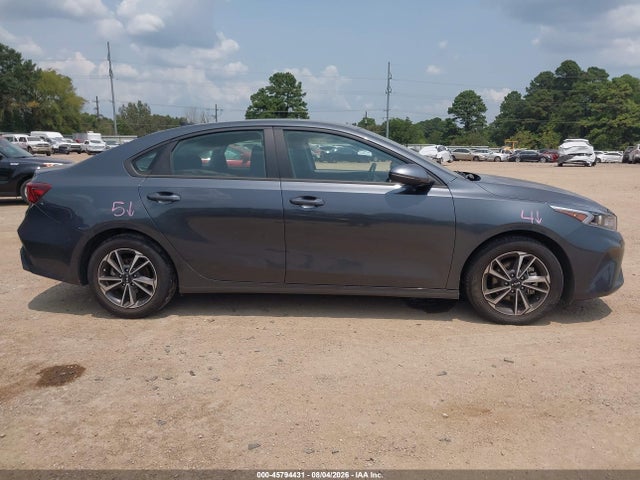 2024 Kia Forte Lxs მანქანა იყიდება აუქციონზე, vin: 3KPF24AD6RE715852, აუქციონის ნომერი: 45794431