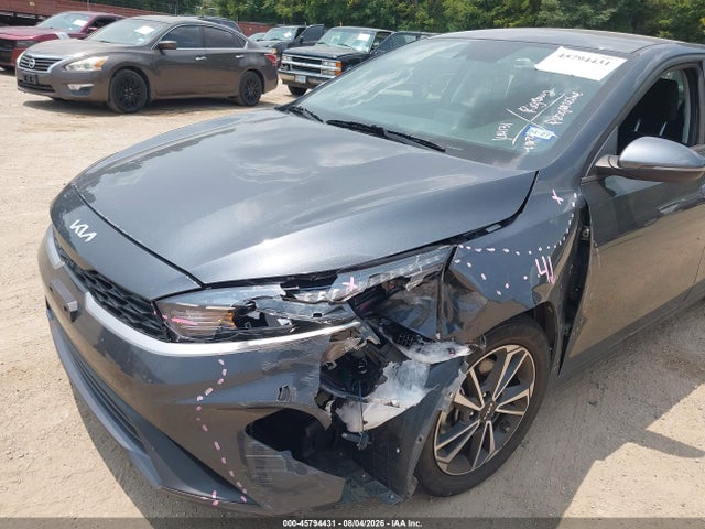 2024 Kia Forte Lxs მანქანა იყიდება აუქციონზე, vin: 3KPF24AD6RE715852, აუქციონის ნომერი: 45794431