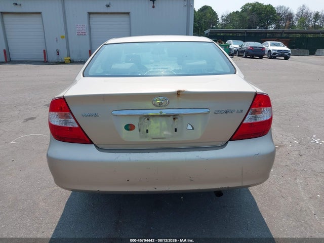 45794442 :رقم المزاد ، 4T1BE32K62U528367 vin ، 2002 Toyota Camry Le مزاد بيع