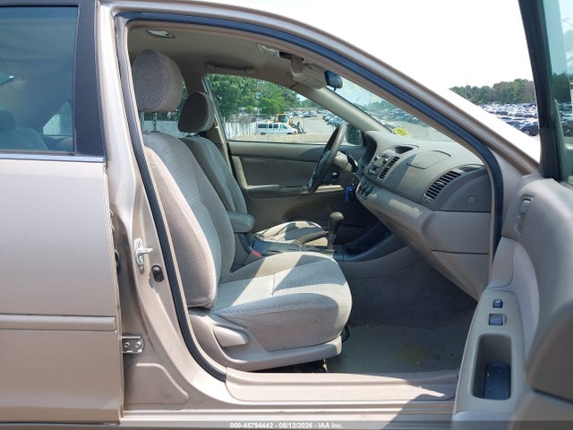 45794442 :رقم المزاد ، 4T1BE32K62U528367 vin ، 2002 Toyota Camry Le مزاد بيع