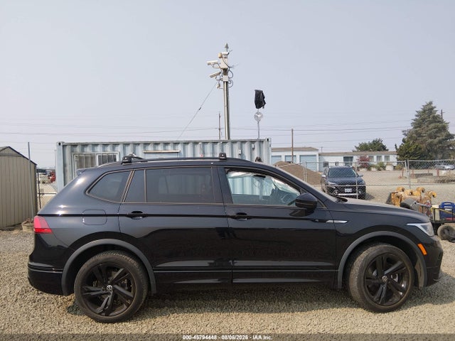 3VVCB7AX7PM058112 Volkswagen Tiguan 2.0t Se R-line Black