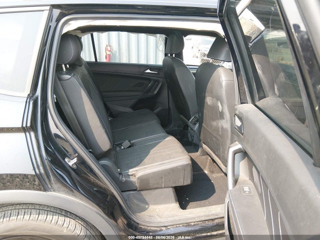 3VVCB7AX7PM058112 Volkswagen Tiguan 2.0t Se R-line Black