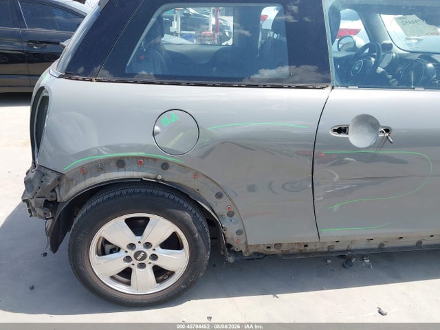 Продаж на аукціоні авто 2015 Mini Hardtop Cooper, vin: WMWXM5C58FT937710, номер лоту: 45794452