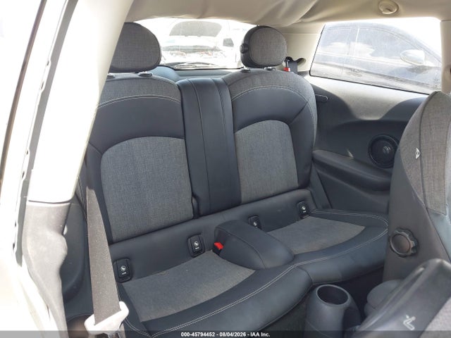 Продаж на аукціоні авто 2015 Mini Hardtop Cooper, vin: WMWXM5C58FT937710, номер лоту: 45794452