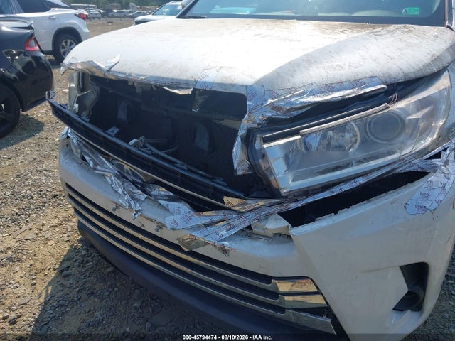 2019 Toyota Highlander Le მანქანა იყიდება აუქციონზე, vin: 5TDZARFH8KS051428, აუქციონის ნომერი: 45794474