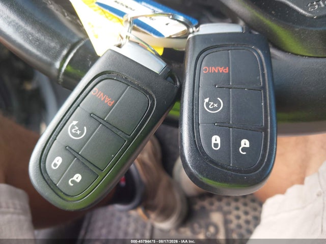 45794475 :رقم المزاد ، 1C4PJMBN0KD455311 vin ، 2019 Jeep Cherokee Trailhawk 4x4 مزاد بيع
