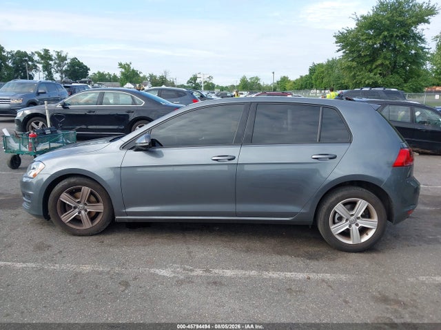 45794494 :رقم المزاد ، 3VW117AUXHM058800 vin ، 2017 Volkswagen Golf Tsi S 4-door/tsi Wolfsburg Edition 4-door مزاد بيع
