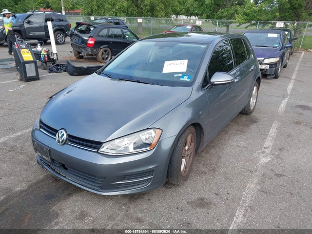 45794494 :رقم المزاد ، 3VW117AUXHM058800 vin ، 2017 Volkswagen Golf Tsi S 4-door/tsi Wolfsburg Edition 4-door مزاد بيع