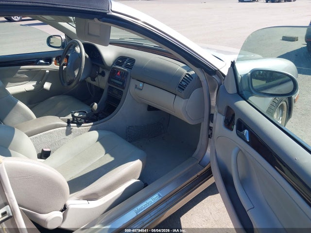 2003 Mercedes-benz Clk 320 მანქანა იყიდება აუქციონზე, vin: WDBLK65G63T142600, აუქციონის ნომერი: 45794541