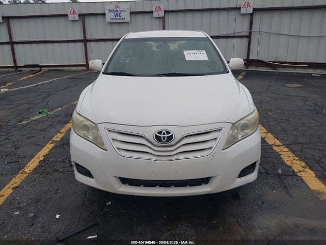 45794546 :رقم المزاد ، 4T1BF3EK0BU697163 vin ، 2011 Toyota Camry Le مزاد بيع