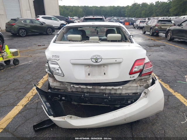 45794546 :رقم المزاد ، 4T1BF3EK0BU697163 vin ، 2011 Toyota Camry Le مزاد بيع
