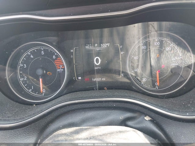 Продажа на аукционе авто 2019 Jeep Cherokee Latitude Fwd, vin: 1C4PJLCBXKD428342, номер лота: 45794604