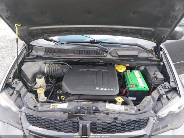 45794609 :رقم المزاد ، 2C4RDGEG4FR633688 vin ، 2015 Dodge Grand Caravan R/t مزاد بيع