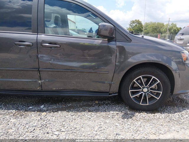 45794609 :رقم المزاد ، 2C4RDGEG4FR633688 vin ، 2015 Dodge Grand Caravan R/t مزاد بيع