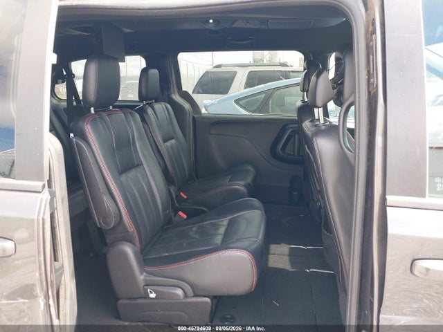 45794609 :رقم المزاد ، 2C4RDGEG4FR633688 vin ، 2015 Dodge Grand Caravan R/t مزاد بيع