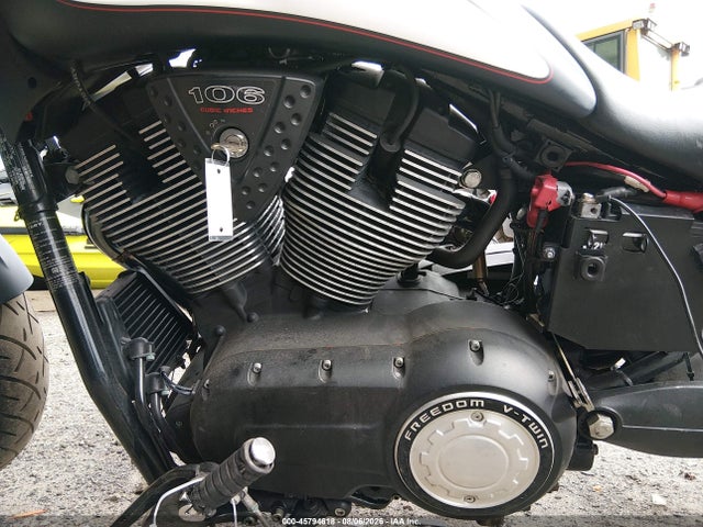 Victory Motorcycles High-ball 2014 5VPWB36N5E3037674 Image 9