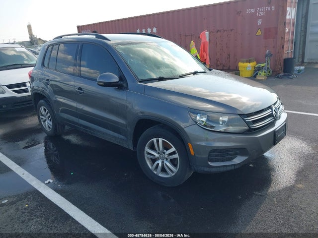 2016 Volkswagen Tiguan S მანქანა იყიდება აუქციონზე, vin: WVGAV7AX1GW617193, აუქციონის ნომერი: 45794626