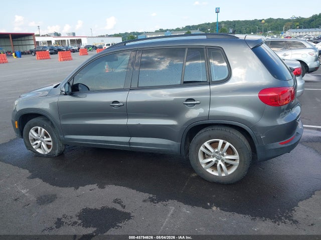 2016 Volkswagen Tiguan S მანქანა იყიდება აუქციონზე, vin: WVGAV7AX1GW617193, აუქციონის ნომერი: 45794626