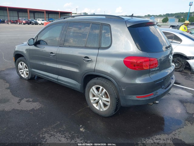 2016 Volkswagen Tiguan S მანქანა იყიდება აუქციონზე, vin: WVGAV7AX1GW617193, აუქციონის ნომერი: 45794626