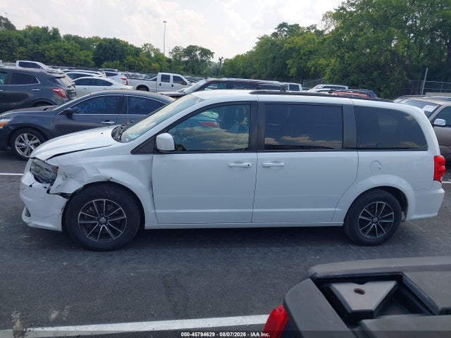 2C4RDGEGXKR622883 Dodge Grand Caravan Gt