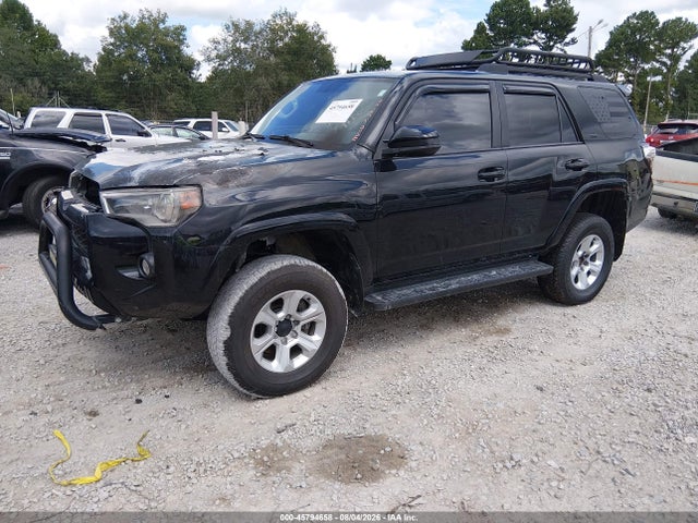 Toyota 4RUNNER SR5 2017 JTEBU5JRXH5424707 Image 2