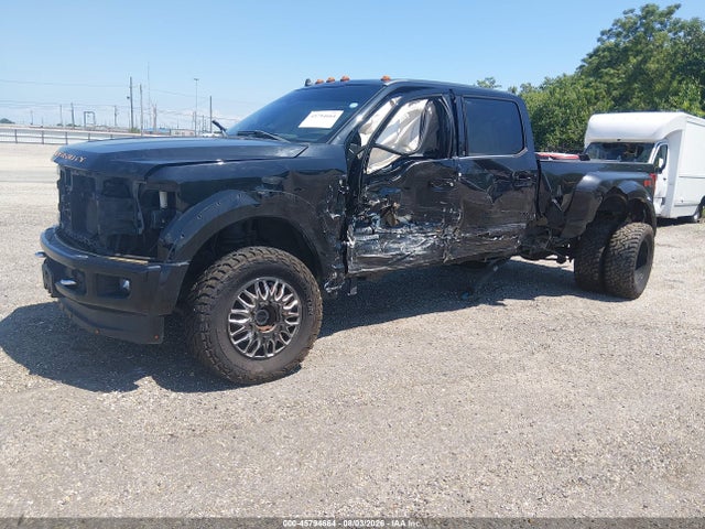 1FT8W4DT3KEE71742 Ford F-450 Platinum