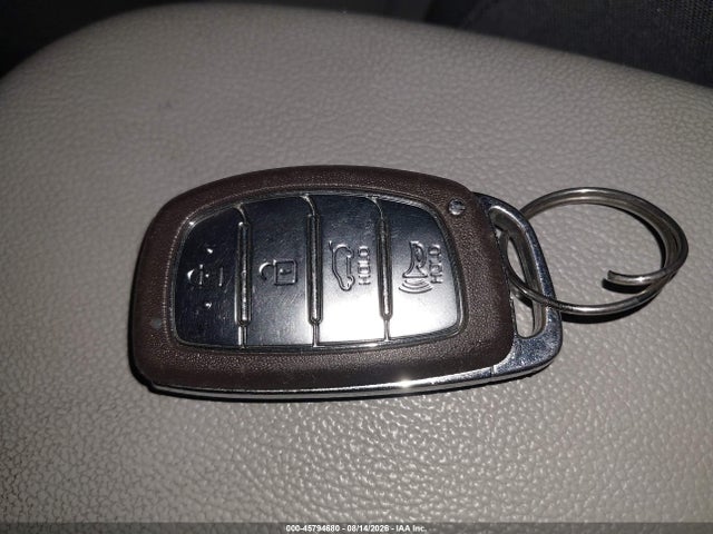 Продажа на аукционе авто 2020 Hyundai Ioniq Hybrid Blue, vin: KMHC65LCXLU220074, номер лота: 45794680