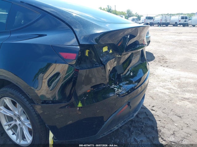 Tesla Model Y 2023 7SAYGAEE9PF788834 Image 19