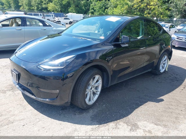 Tesla Model Y 2023 7SAYGAEE9PF788834 Image 2