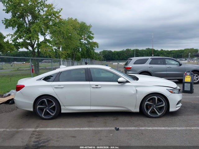 45794816 :رقم المزاد ، 1HGCV1F36KA147671 vin ، 2019 Honda Accord Sport مزاد بيع