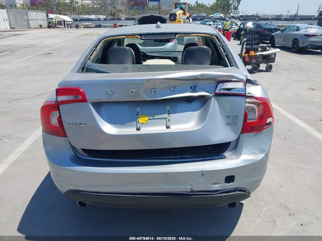 45794814 :رقم المزاد ، YV1902FH7C2038909 vin ، 2012 Volvo S60 T6 مزاد بيع