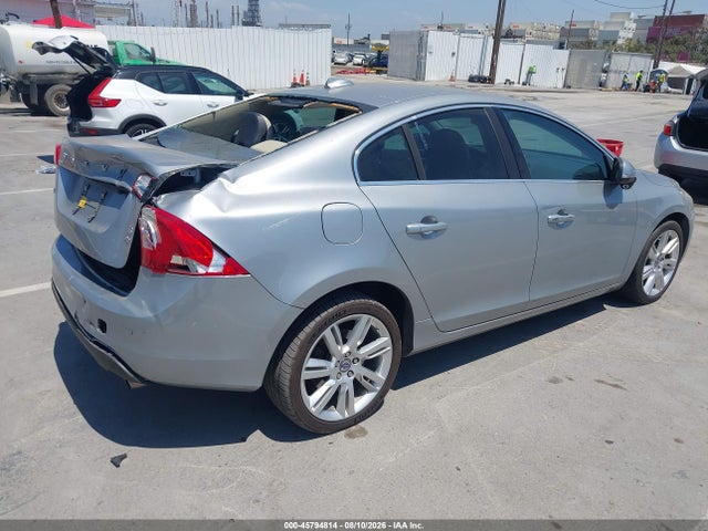 45794814 :رقم المزاد ، YV1902FH7C2038909 vin ، 2012 Volvo S60 T6 مزاد بيع