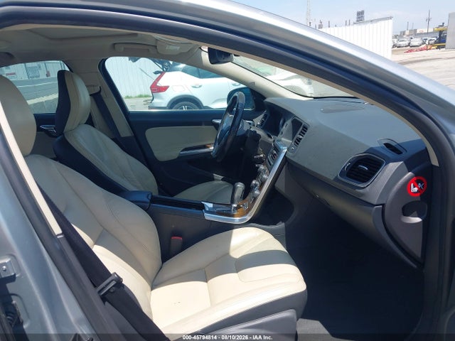 45794814 :رقم المزاد ، YV1902FH7C2038909 vin ، 2012 Volvo S60 T6 مزاد بيع