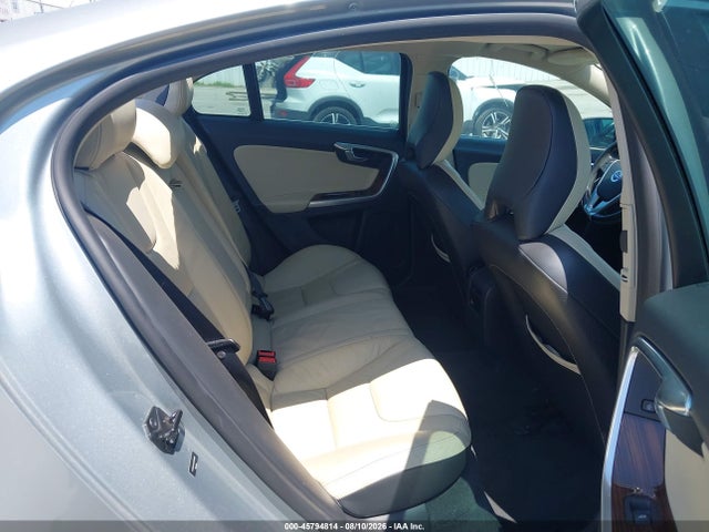 45794814 :رقم المزاد ، YV1902FH7C2038909 vin ، 2012 Volvo S60 T6 مزاد بيع