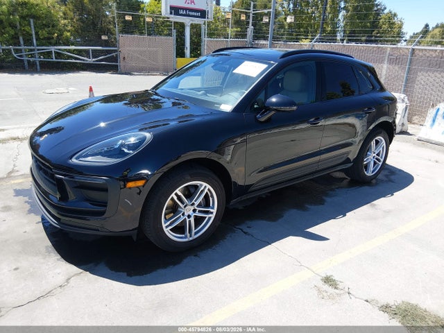 Porsche Macan T 2024 WP1AA2A53RLB16469 Image 2
