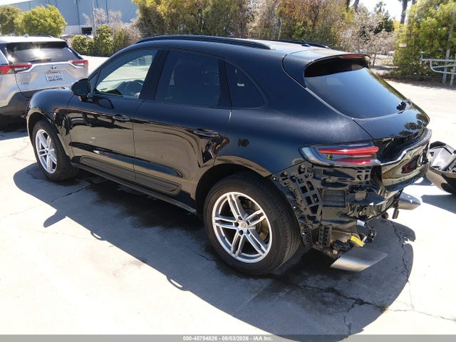 Porsche Macan T 2024 WP1AA2A53RLB16469 Image 3