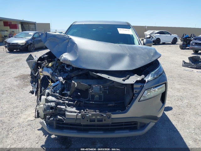 5N1AT3BA7MC831739 Nissan Rogue Sv Fwd