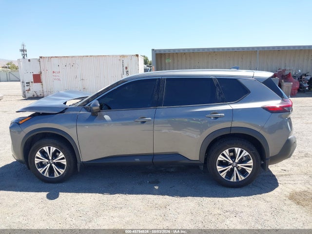 5N1AT3BA7MC831739 Nissan Rogue Sv Fwd