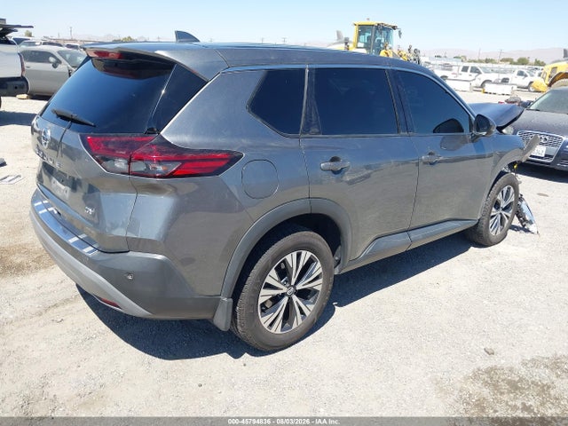 5N1AT3BA7MC831739 Nissan Rogue Sv Fwd