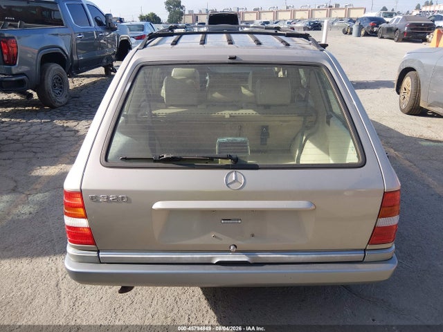 45794849 :رقم المزاد ، WDBEA92E6SF313875 vin ، 1995 Mercedes-benz E 320 مزاد بيع