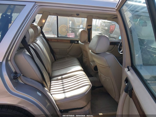 45794849 :رقم المزاد ، WDBEA92E6SF313875 vin ، 1995 Mercedes-benz E 320 مزاد بيع