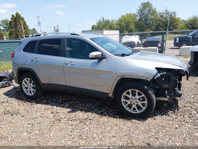Продаж на аукціоні авто 2016 Jeep Cherokee Latitude, vin: 1C4PJMCB7GW145995, номер лоту: 45794892