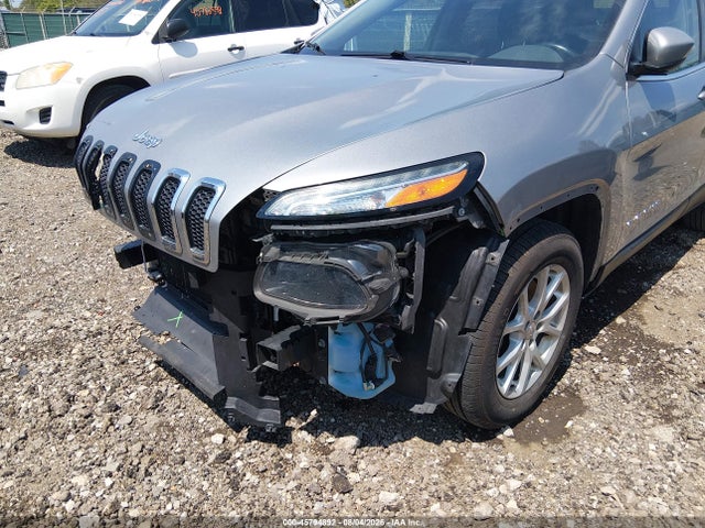 Продаж на аукціоні авто 2016 Jeep Cherokee Latitude, vin: 1C4PJMCB7GW145995, номер лоту: 45794892
